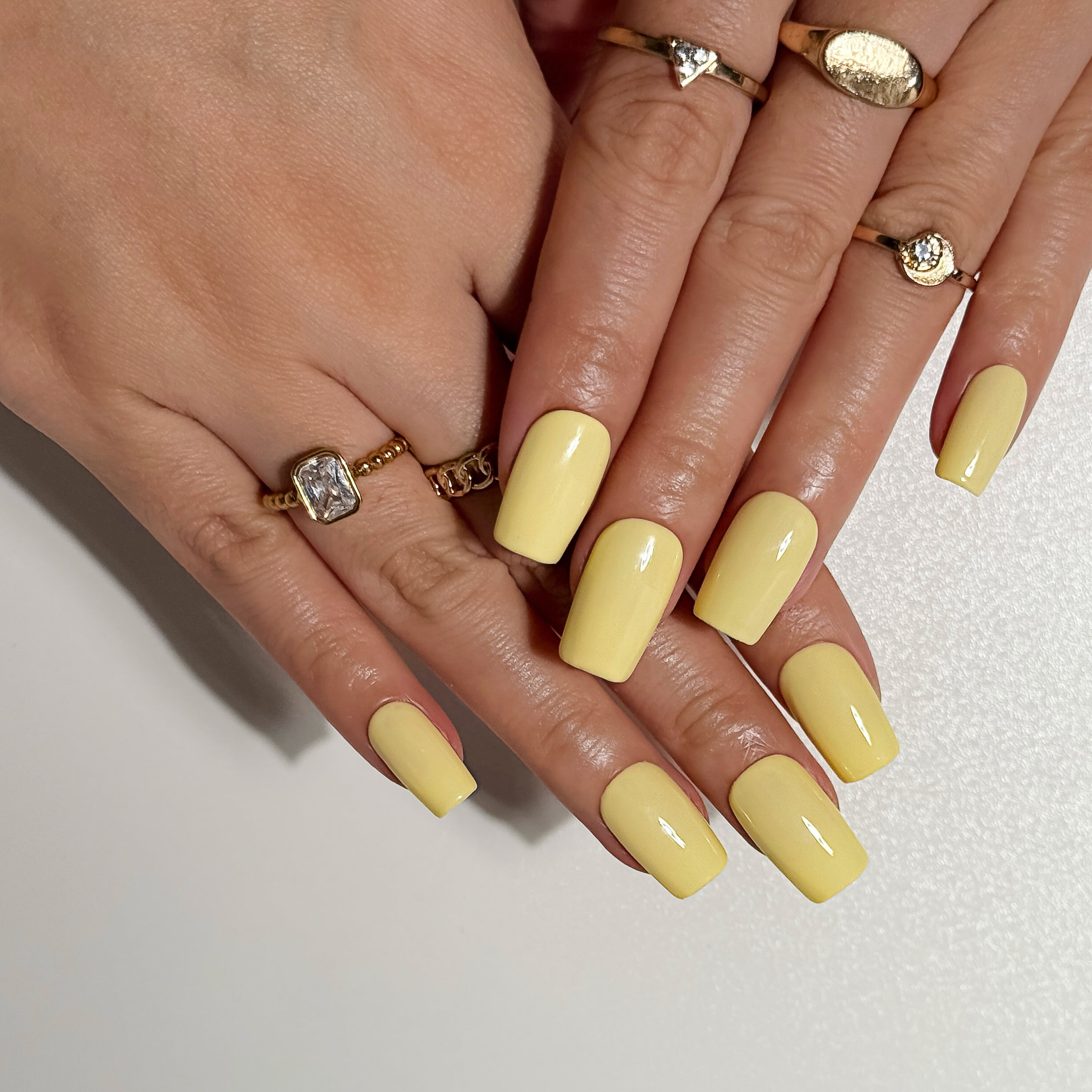 Buttercream Glow Pastel Yellow Glossy Press on Nails
