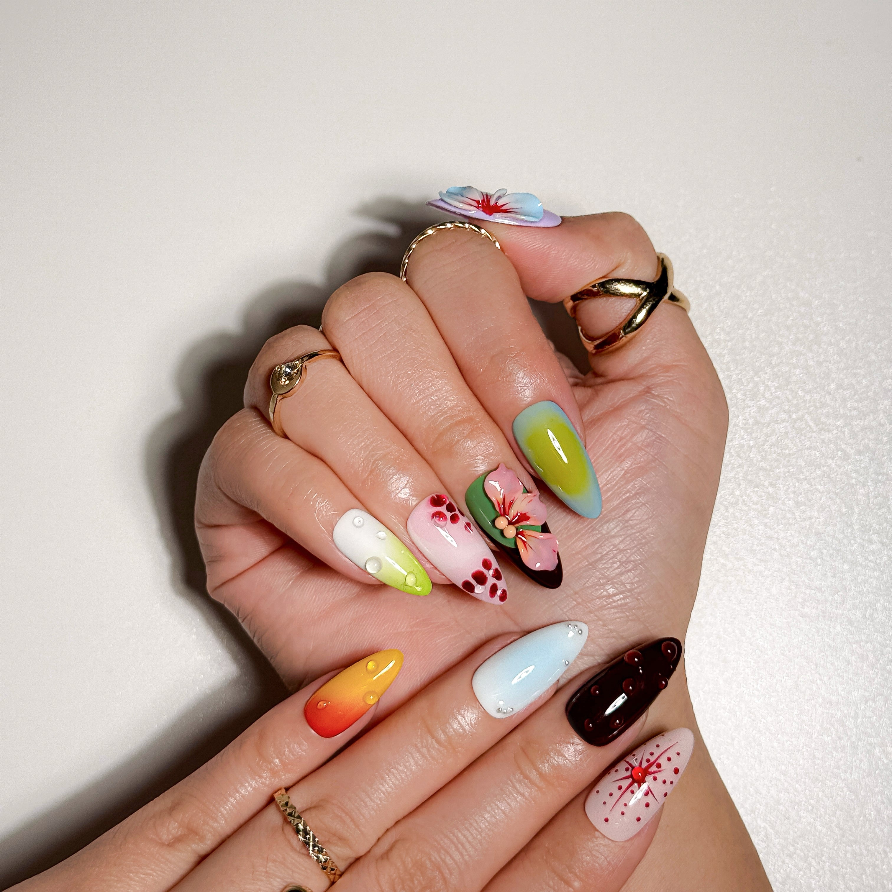 Petal Pop 3D Floral Short Press on Nails with Juicy Gradient Colors