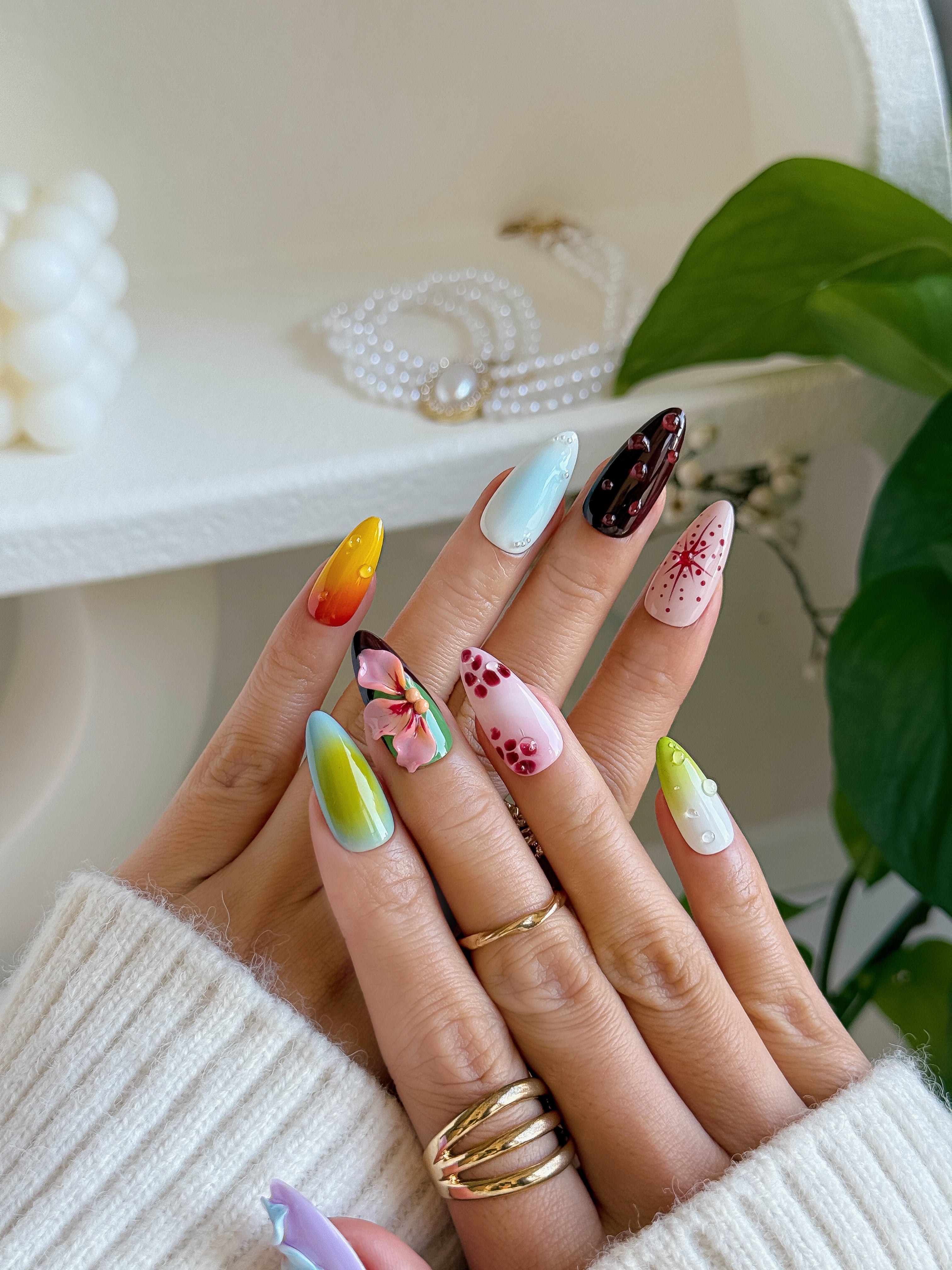 Petal Pop 3D Floral Short Press on Nails with Juicy Gradient Colors